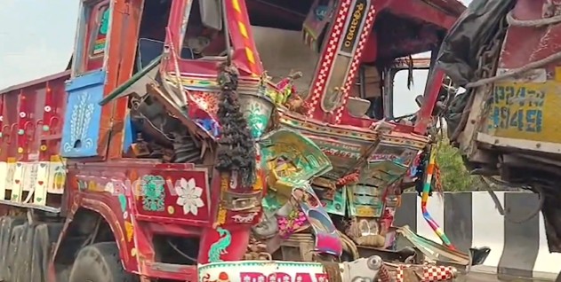 డీజిల్ లేక సడన్‌గా ఆగిన లారీ.. అంతలోనే..??